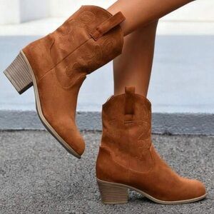 WESTERN🐝SHORT BARREL ANKLE BOOT